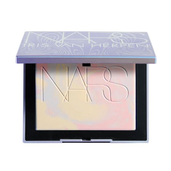 PÓ COMPACTO NARS LIGHT REFLECTING PRISMATIC